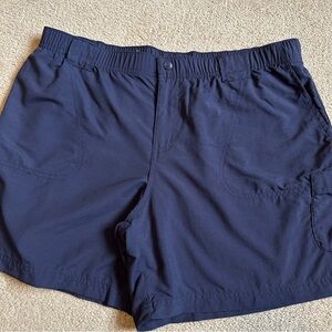 Columbia Sandy River cargo short - charcoal blue - size L - 6” inseam
